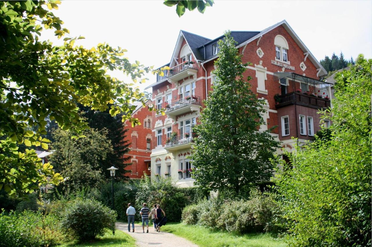Hotel-Pension Schloss -Miramar Bad Elster Esterno foto